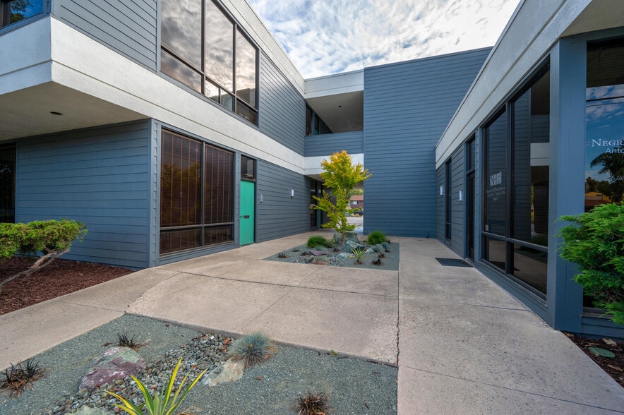 11573 Los Osos Valley Rd, San Luis Obispo, CA à louer - Photo du bâtiment - Image 3 de 19