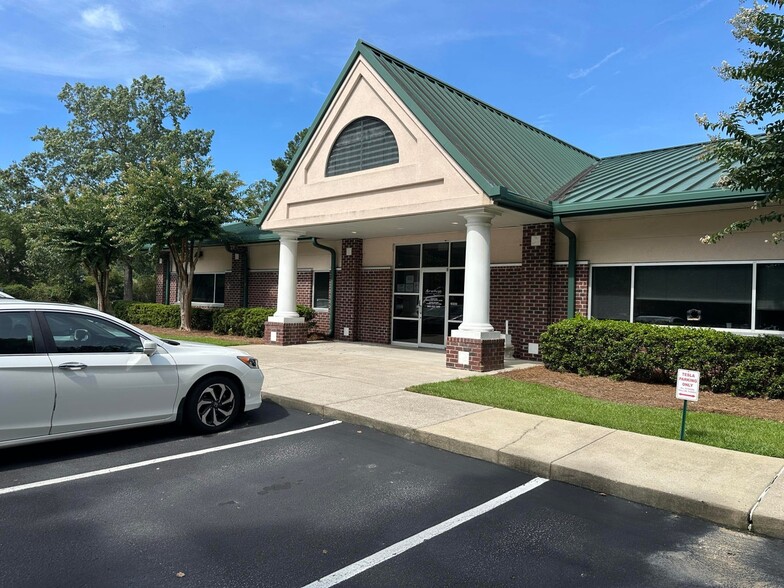 2675 Lake Park Dr, North Charleston, SC for lease - Building Photo - Image 3 of 20