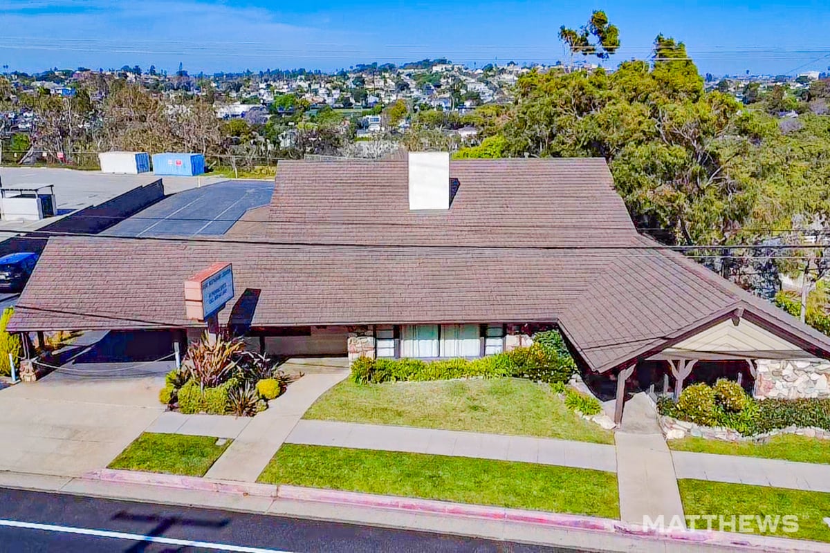 1998 S Pacific Coast Hwy, Redondo Beach, CA for lease Primary Photo- Image 1 of 4