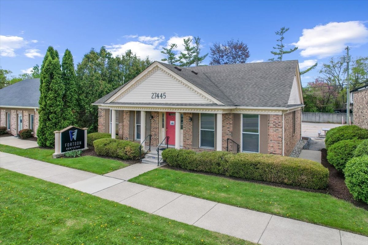 27445 Southfield Rd, Southfield, MI à vendre Photo du bâtiment- Image 1 de 10
