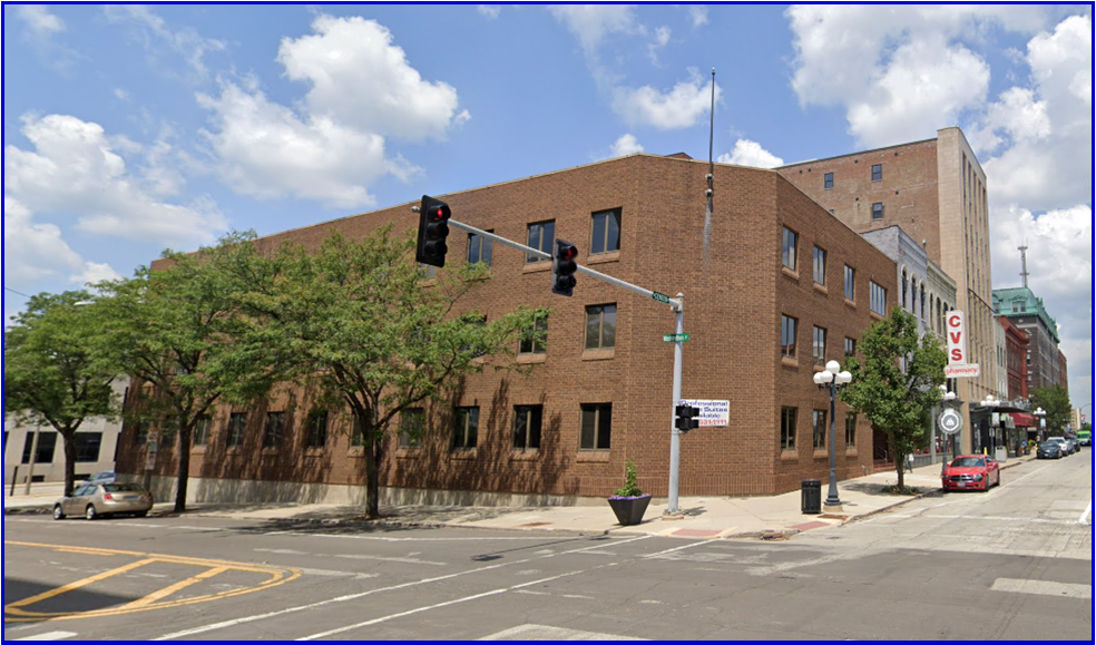 202 N Center St, Bloomington, IL for sale Primary Photo- Image 1 of 2