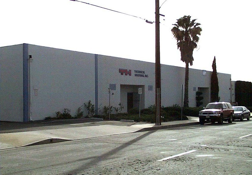 700-710 Jessie St, San Fernando, CA à vendre - Photo du bâtiment - Image 3 de 4