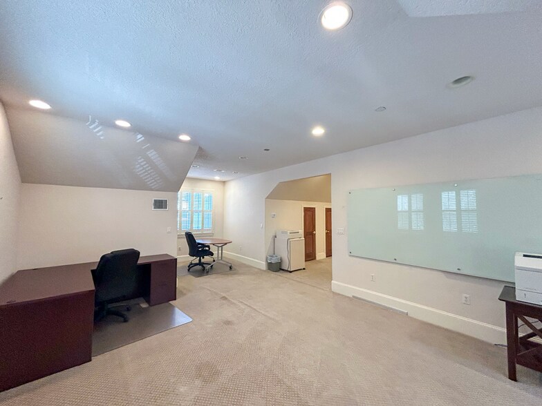7 Grogans Park Dr, Spring, TX à vendre - Photo du bâtiment - Image 3 de 10