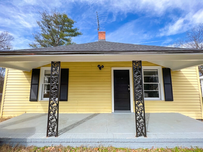 Spartanburg 20 Property Package portfolio of 20 properties for sale on LoopNet.ca - Building Photo - Image 1 of 98