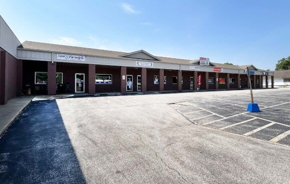 10716-10738 Business 21, Hillsboro, MO for lease - Building Photo - Image 2 of 4