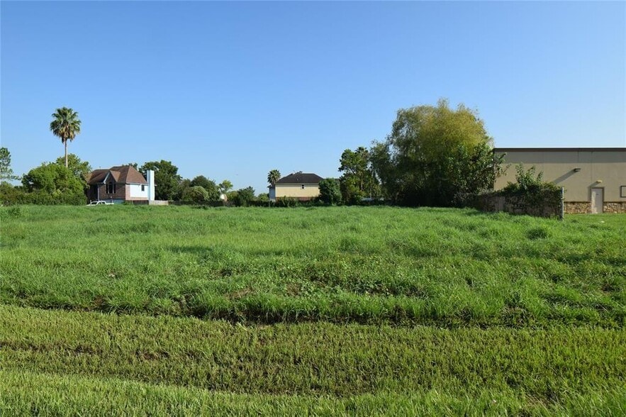 14770 Cullen Blvd, Houston, TX for sale - Building Photo - Image 2 of 5