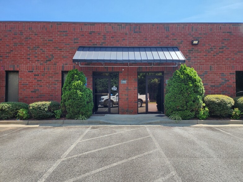 6020 Parkway North Dr, Cumming, GA for lease - Building Photo - Image 1 of 8