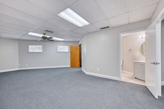 5858 St Augustine Rd, Jacksonville, FL for lease Interior Photo- Image 1 of 11