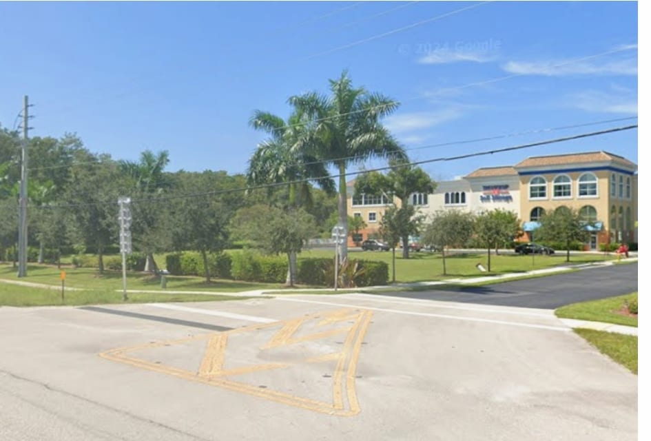 22774 S Tamiami Trl, Estero, FL à louer Photo du bâtiment- Image 1 de 5