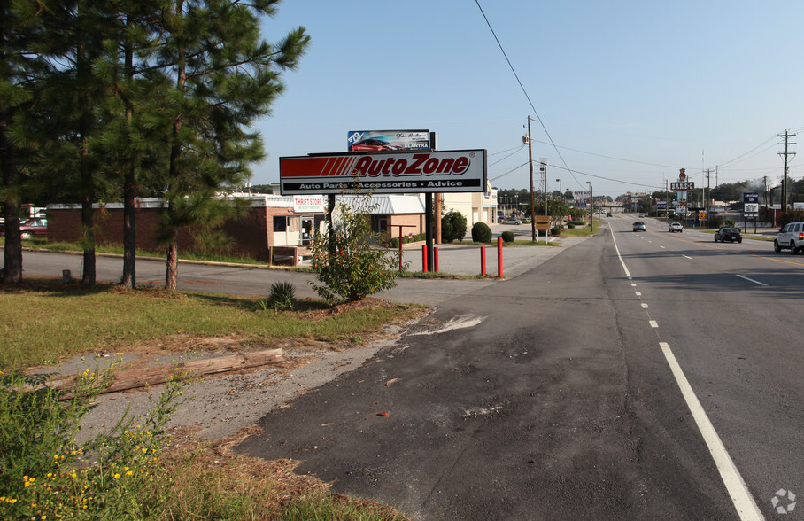 1700 Charleston Hwy, West Columbia, SC for sale - Building Photo - Image 2 of 4