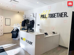 3825-3963 E Thousand Oaks Blvd, Westlake Village, CA à louer Photo intérieure- Image 1 de 5