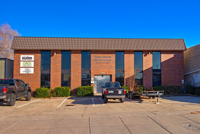 Plus de détails pour 3767 S Secord St, South Salt Lake, UT - Industriel à louer