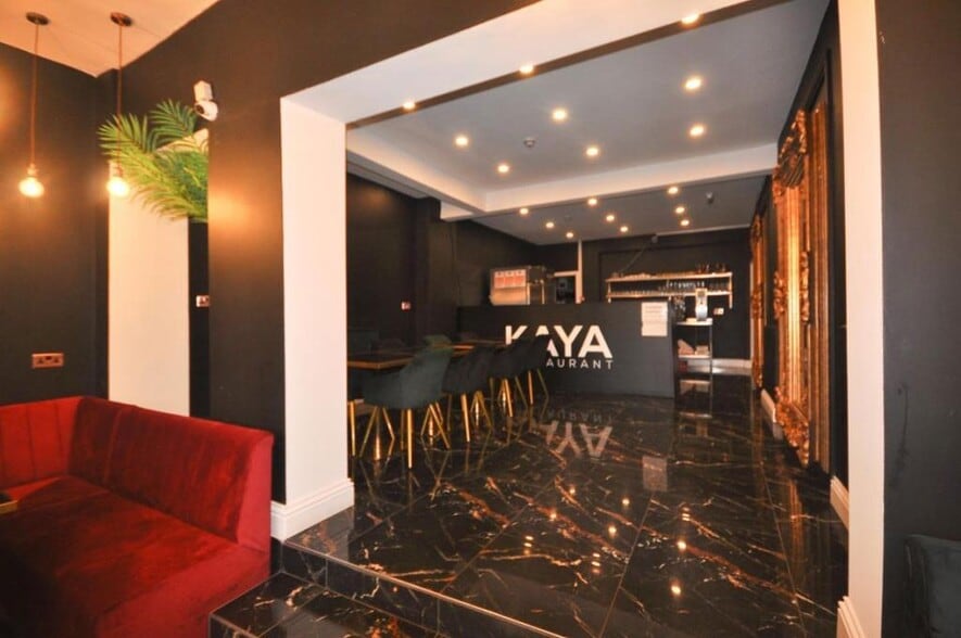 35 Goldington Rd, Bedford à louer - Photo du bâtiment - Image 3 de 16