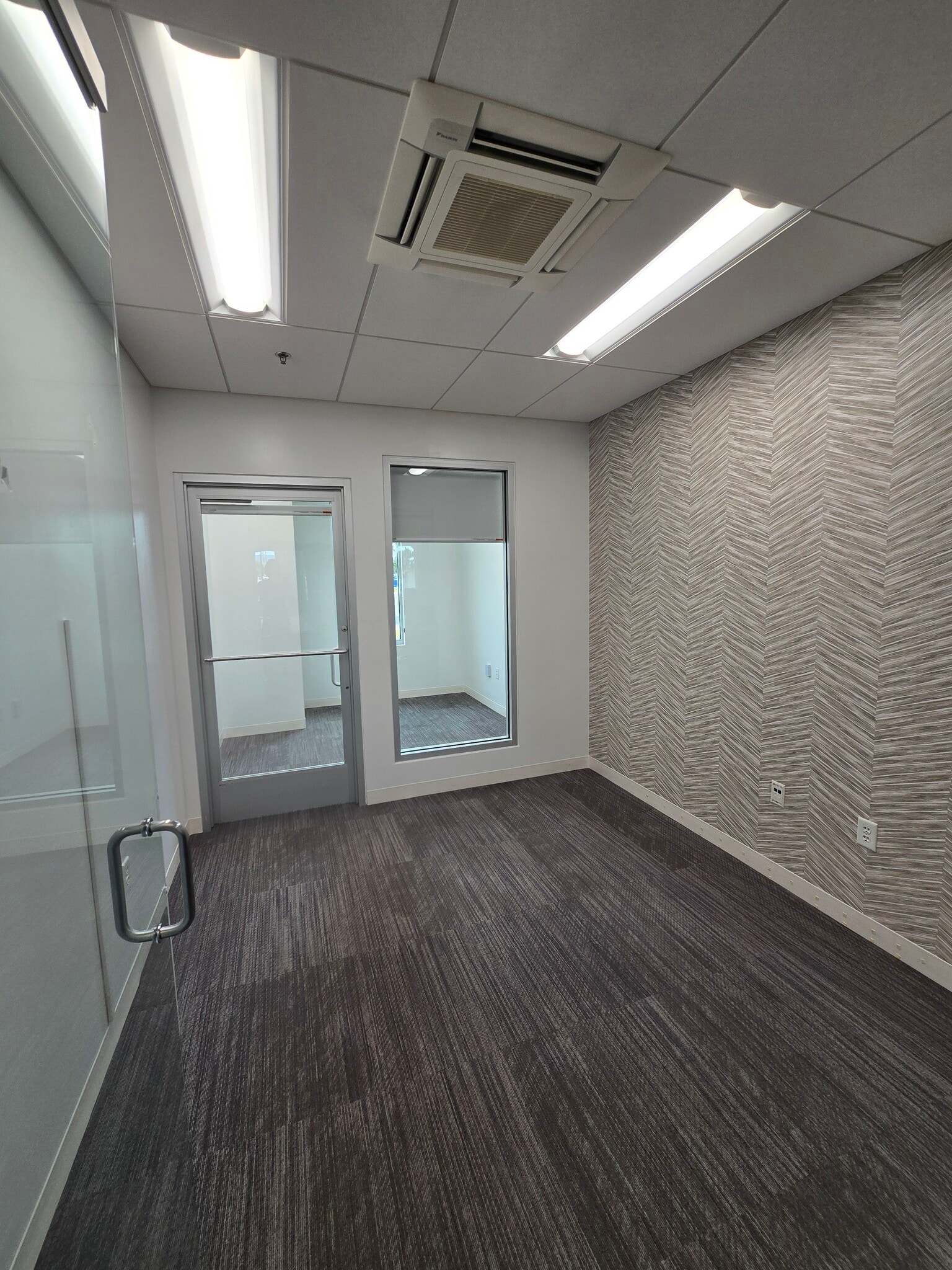 2755 North Ave, Grand Junction, CO for sale Interior Photo- Image 1 of 4