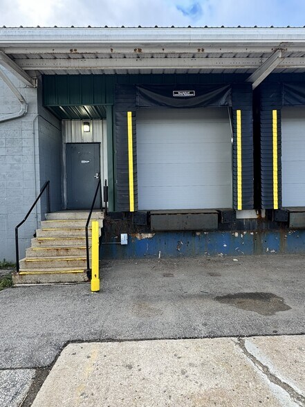 736 Morris St, Fond Du Lac, WI à louer - Photo du bâtiment - Image 2 de 12