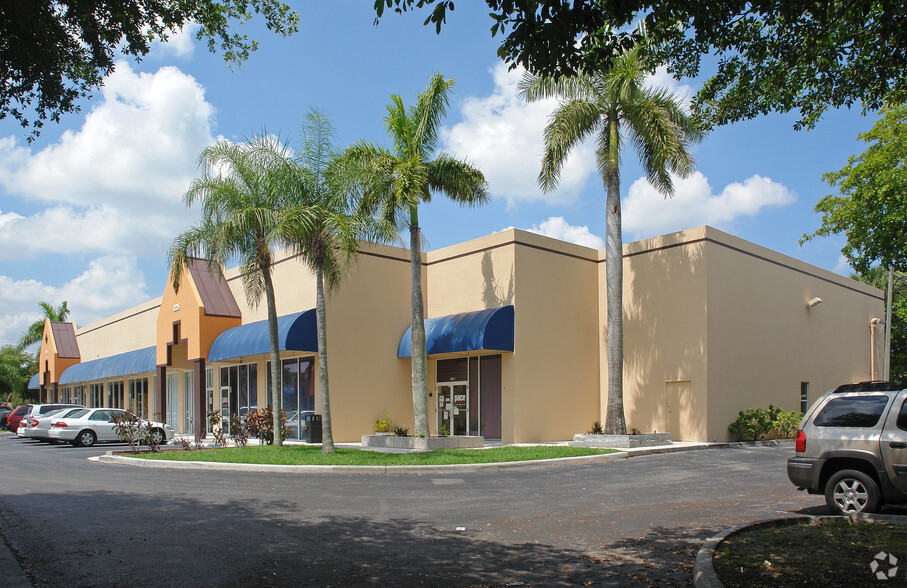 1209-1241 S Military Trl, West Palm Beach, FL for lease - Primary Photo - Image 3 of 7