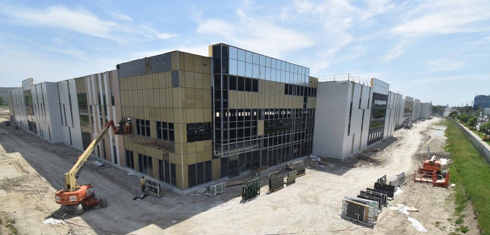 1724 Steeles Av E, Markham, ON for lease - Construction Photo - Image 2 of 5