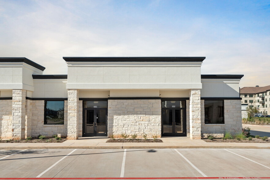 5501 Cabrera dr, Sugar Land, TX for lease - Building Photo - Image 3 of 31