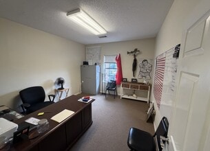 4620 W Commercial Dr, North Little Rock, AR for lease Interior Photo- Image 2 of 5