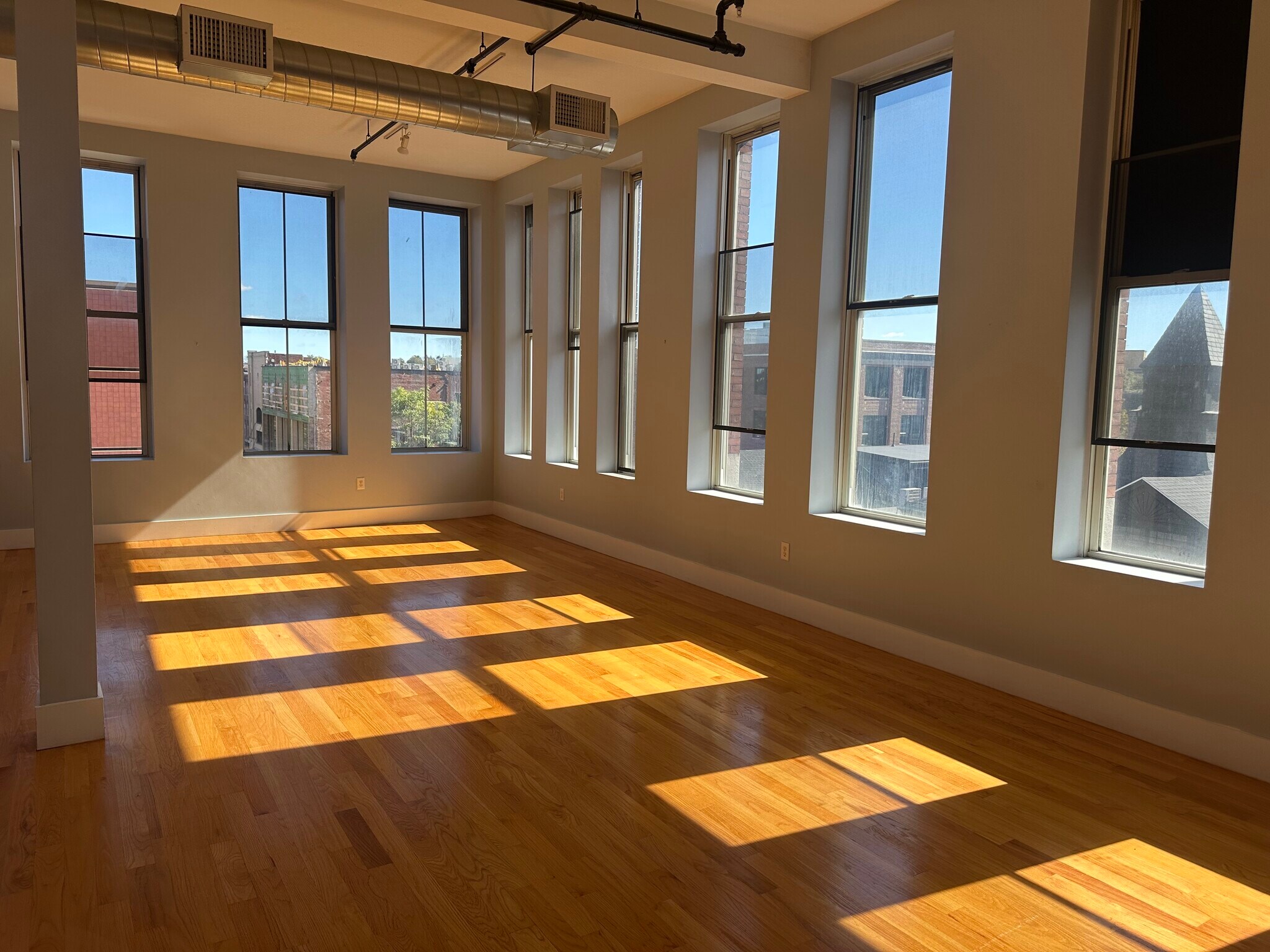 155 Middlesex St, Lowell, MA à vendre Photo du bâtiment- Image 1 de 13