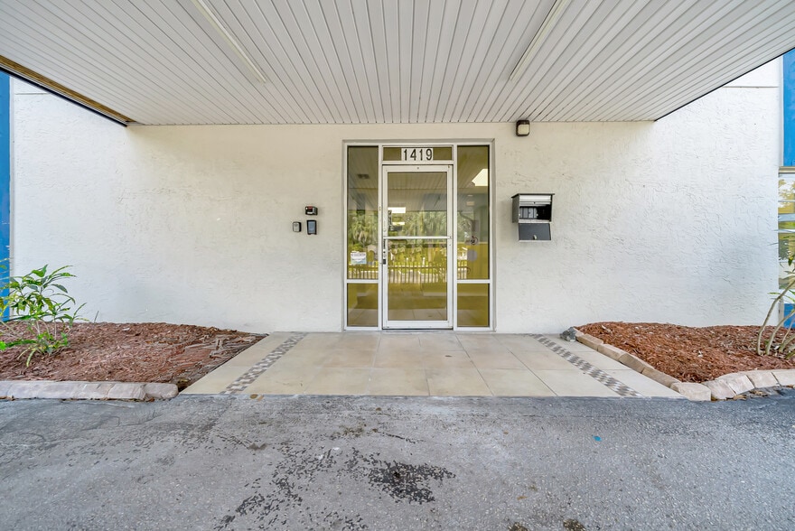 1419 Sunset Point Rd, Clearwater, FL for sale - Building Photo - Image 2 of 44