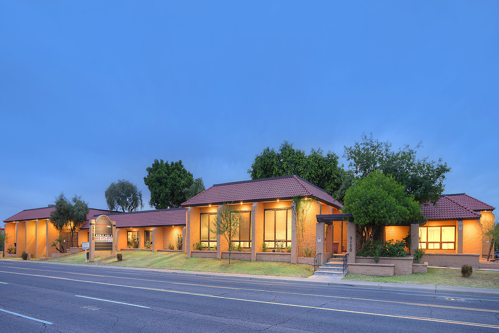 3150 N 24th St, Phoenix, AZ à louer Photo du bâtiment- Image 1 de 5