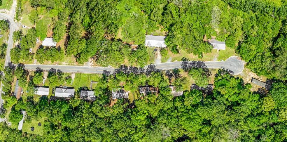 104 Lawson Ct, Tifton, GA for sale - Building Photo - Image 2 of 7