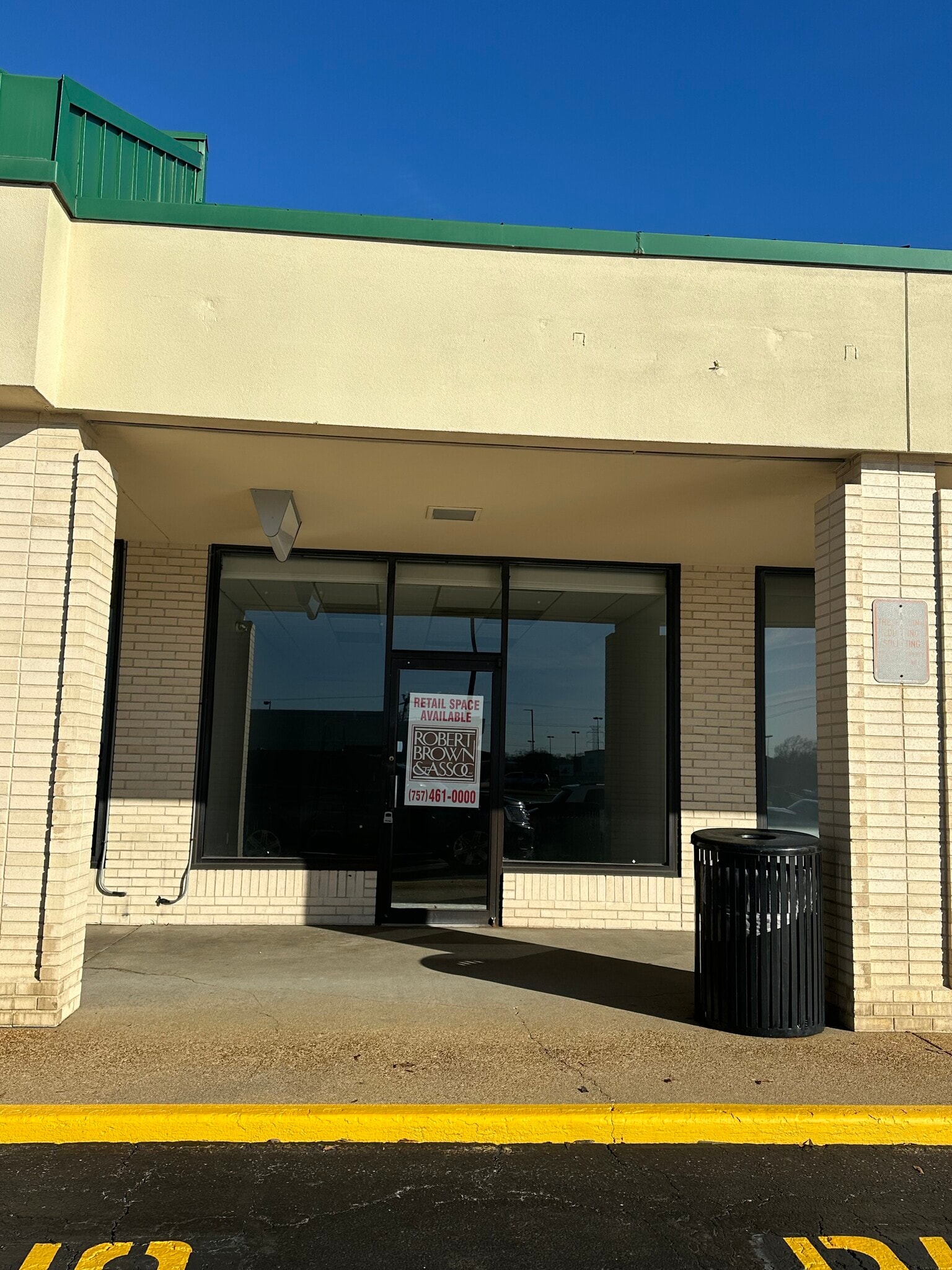 605 Newmarket Dr, Newport News, VA for lease Building Photo- Image 1 of 1
