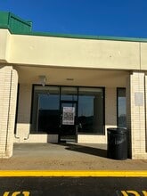 605 Newmarket Dr, Newport News, VA for lease Building Photo- Image 1 of 1