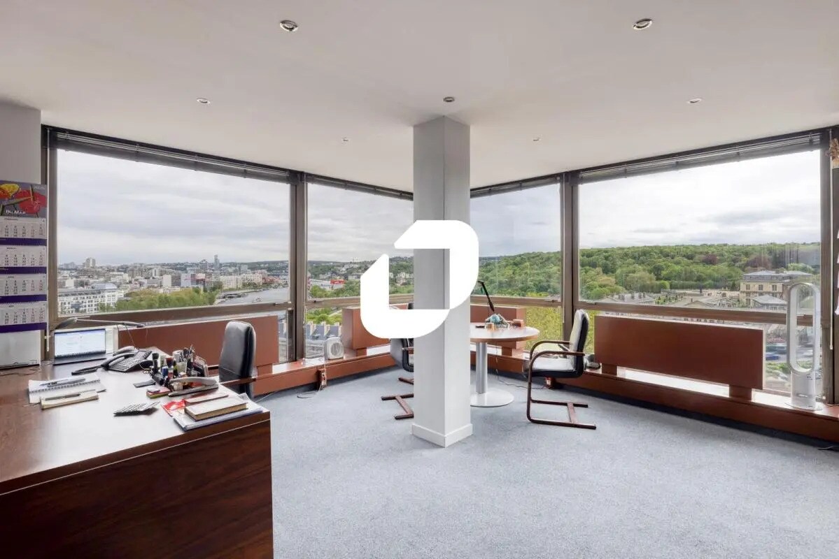 Office in Saint-Cloud for sale Interior Photo- Image 1 of 14