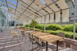 18 Quai Du Point Du Jour, Boulogne-Billancourt for lease Interior Photo- Image 2 of 33