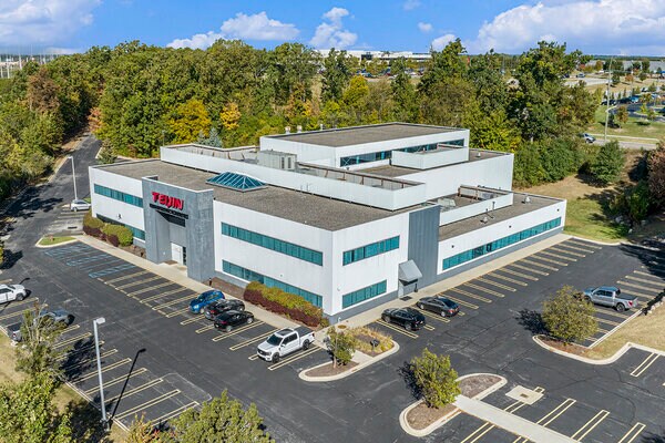 1200 Harmon Rd, Auburn Hills, MI for lease Primary Photo- Image 1 of 3