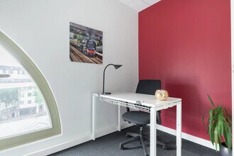 Coworking Space in Lille for lease Interior Photo- Image 2 of 9