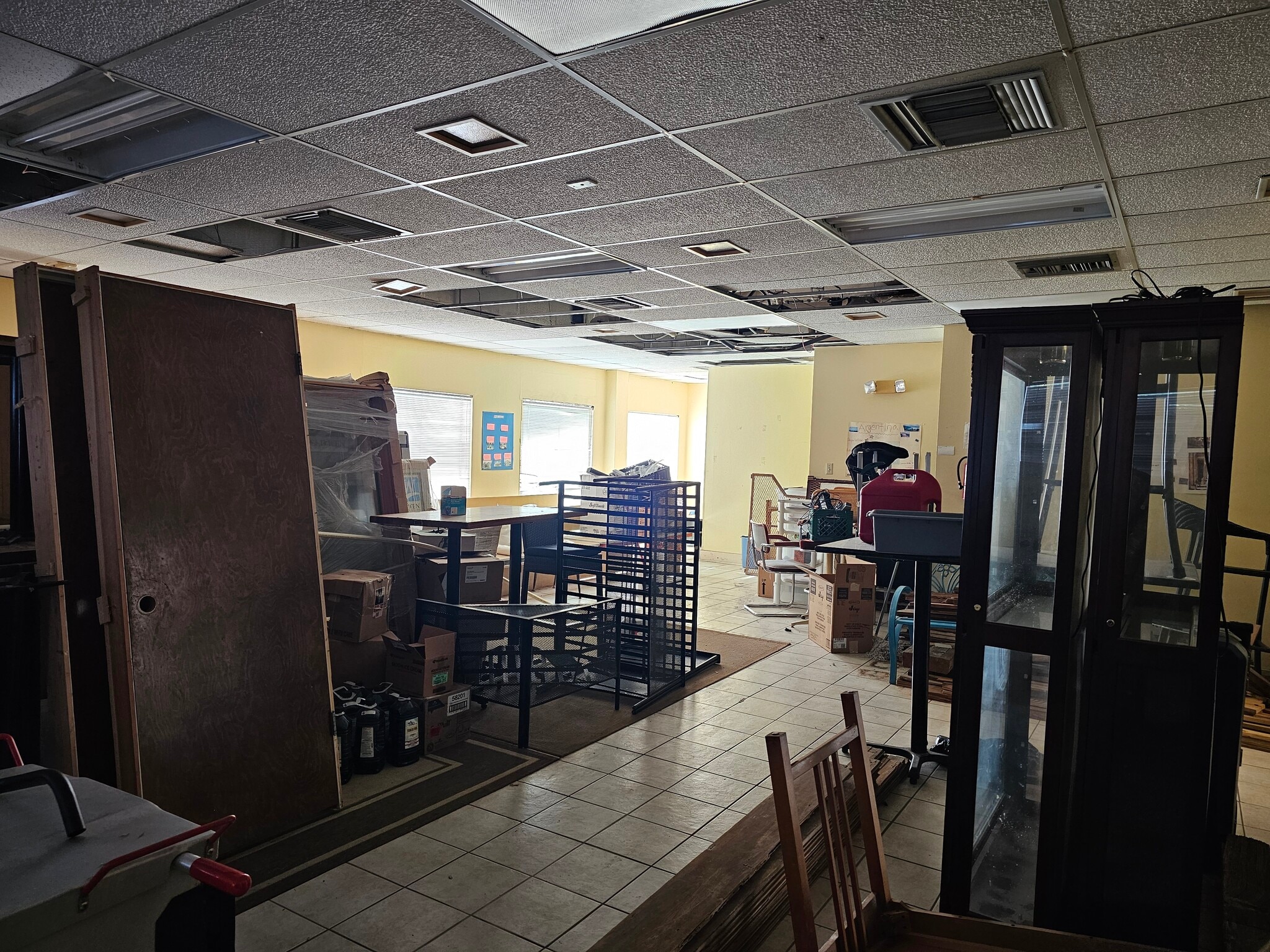 8222 Wurzbach Rd, San Antonio, TX à vendre Photo du bâtiment- Image 1 de 12