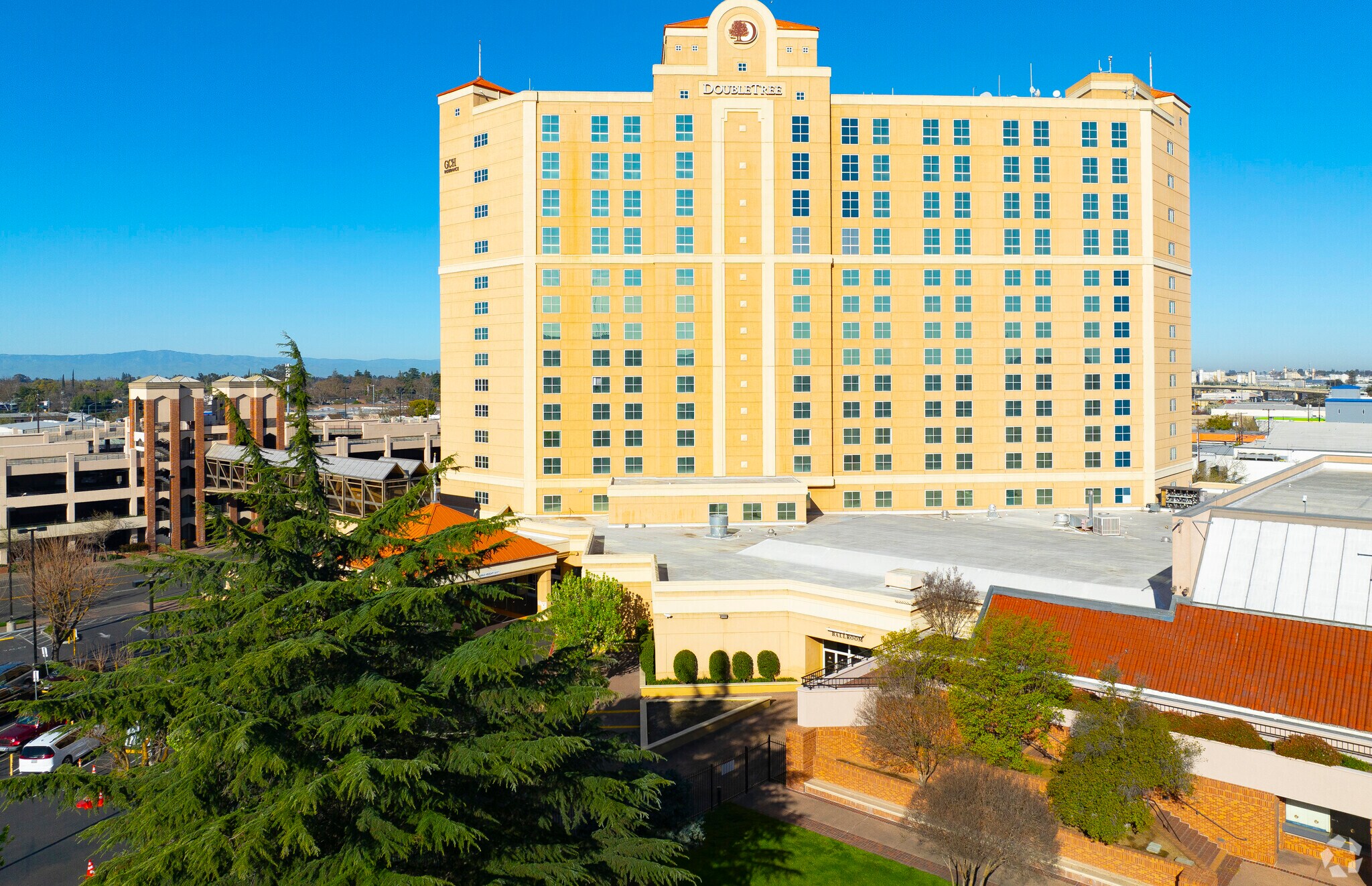 1150 9th St, Modesto, CA à louer Photo du bâtiment- Image 1 de 8