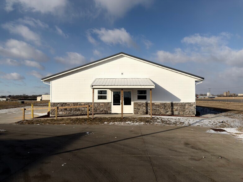 205 Wiley ave, Washington, IA à vendre - Photo du bâtiment - Image 3 de 36