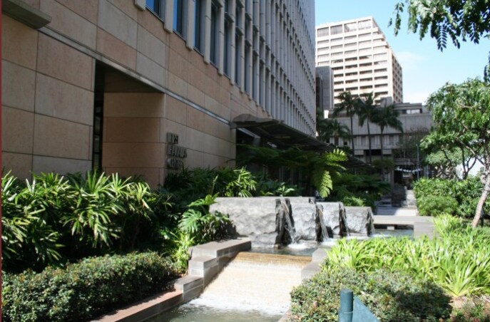 999 Bishop St, Honolulu, HI à louer - Photo du bâtiment - Image 2 de 6