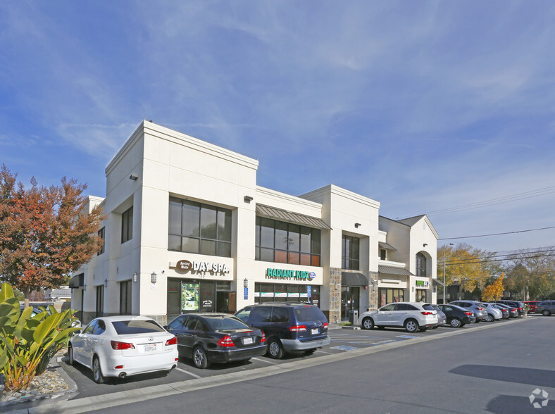 995 Saratoga Ave, San Jose, CA for lease - Primary Photo - Image 3 of 6