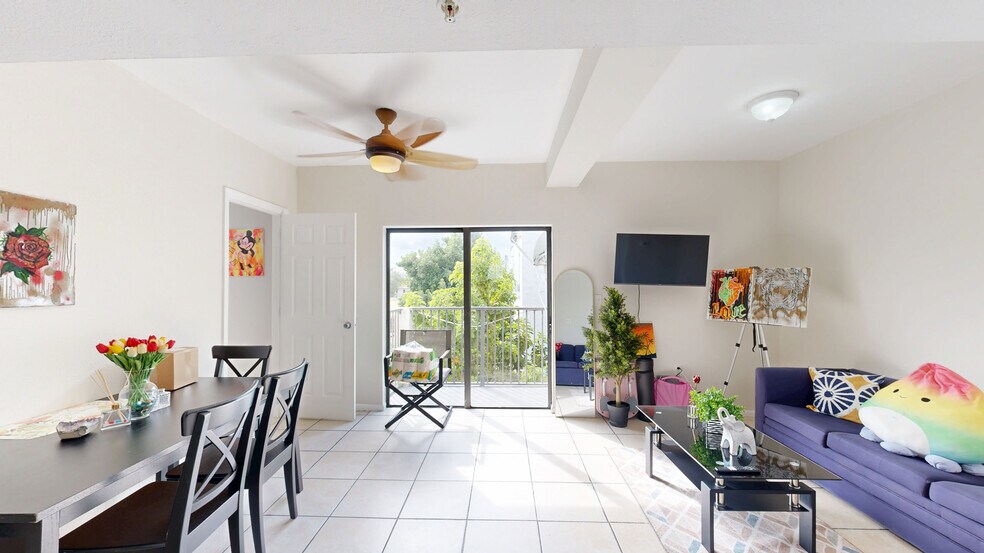 763 SW 5th St, Miami, FL à vendre - Numérisation 3D de Matterport - Image 2 de 14