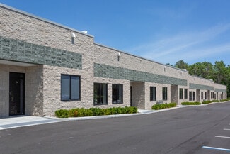 More details for 46-48 Windsor Pl, Central Islip, NY - Industrial for Lease