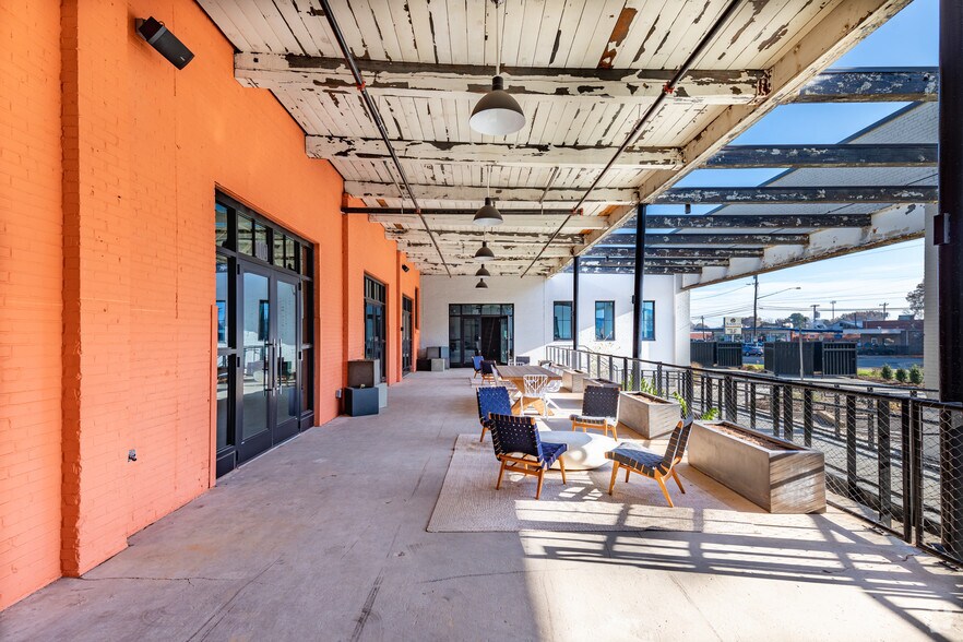 1701 N Graham St, Charlotte, NC à louer - Photo intérieure - Image 3 de 13