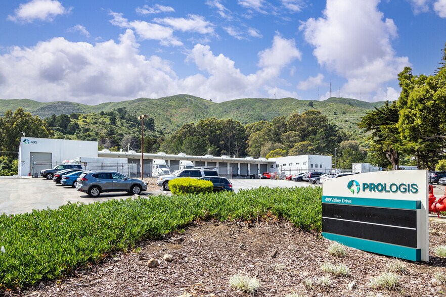 499 Valley Dr, Brisbane, CA for lease - Building Photo - Image 1 of 5