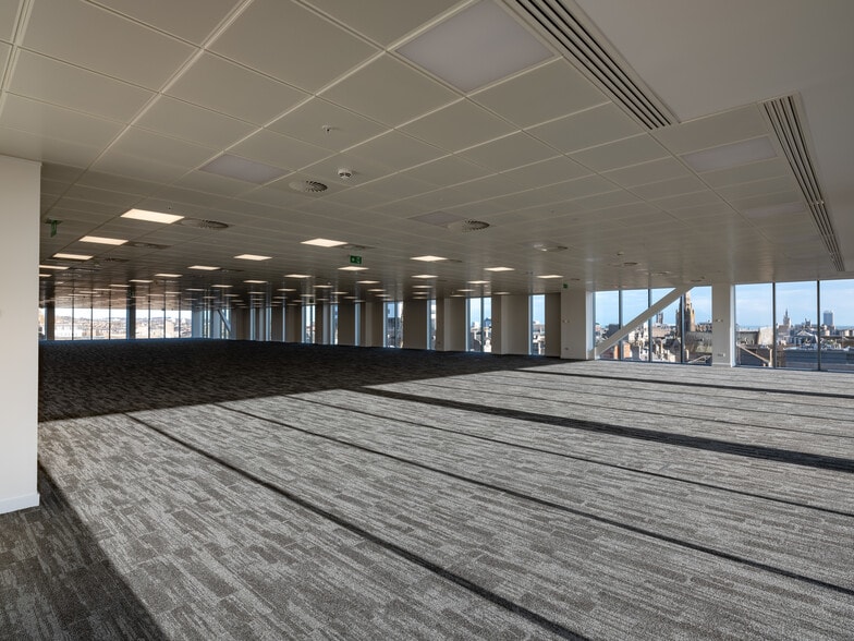 Union St, Aberdeen for lease - Interior Photo - Image 3 of 27
