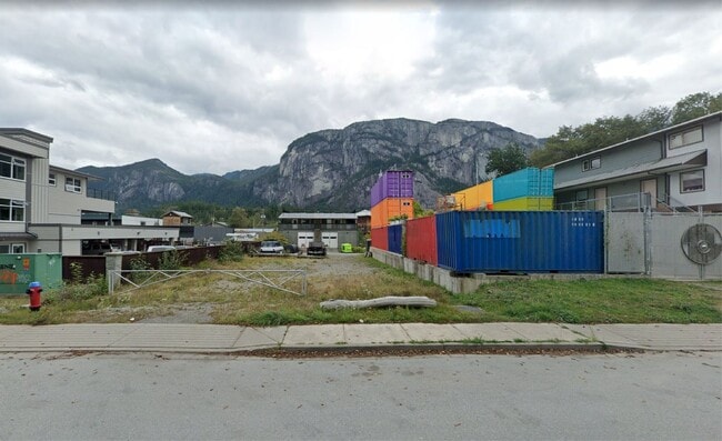 Plus de détails pour 37718 3 Av, Squamish, BC - Terrain à vendre