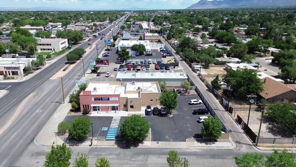 1300 Wyoming Blvd NE, Albuquerque, NM à vendre - Photo du bâtiment - Image 1 de 13