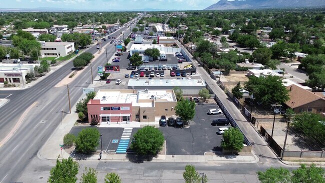 Plus de détails pour 1300 Wyoming Blvd NE, Albuquerque, NM - Bureau à vendre