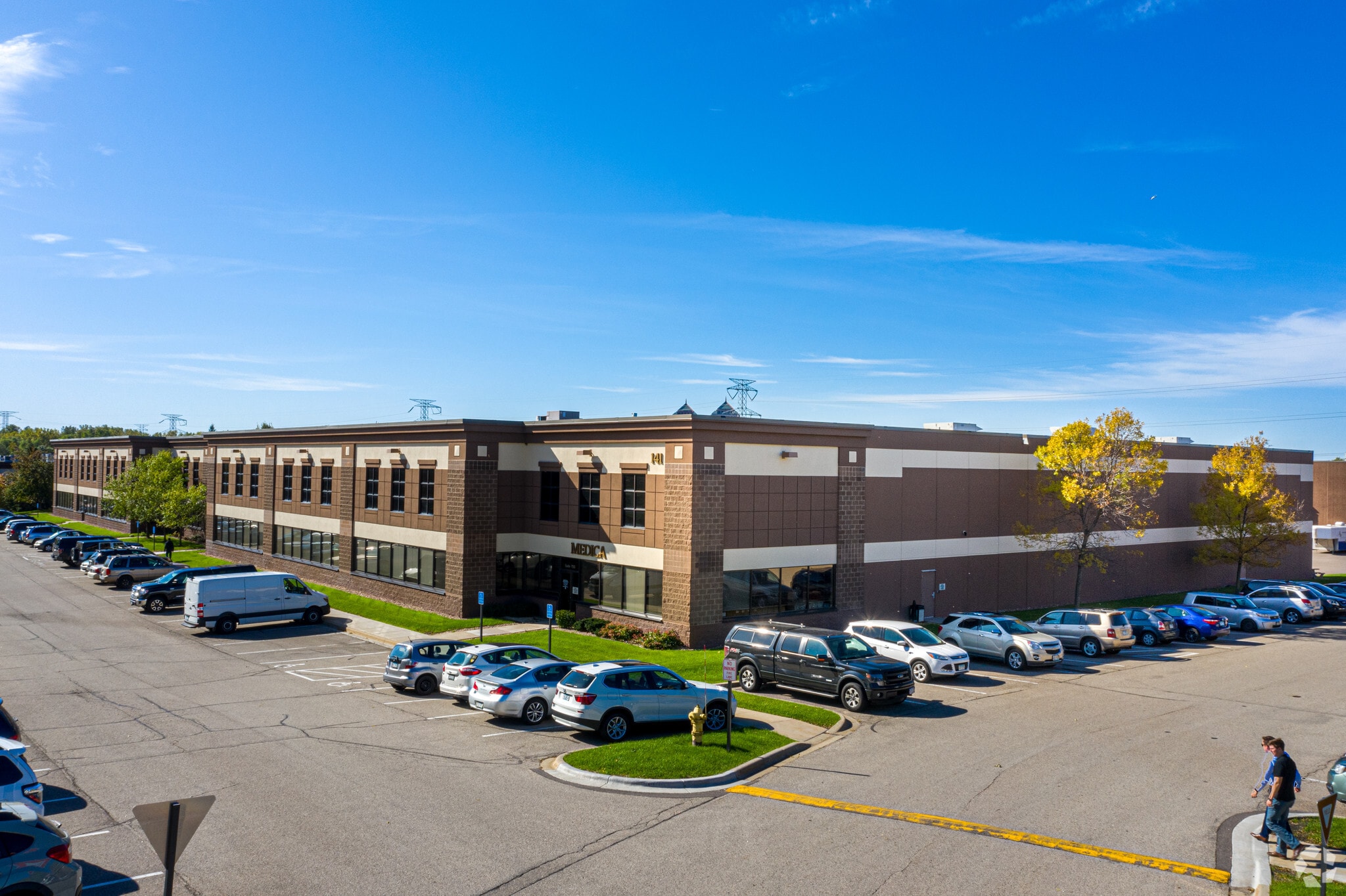 141 N Cheshire Ln, Plymouth, MN for lease Primary Photo- Image 1 of 7