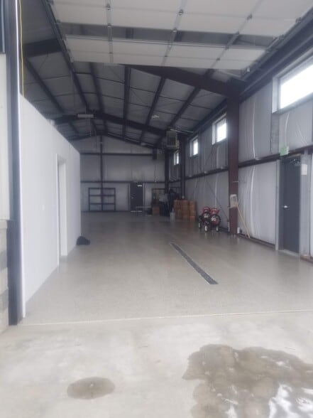 407 SE Warsaw St, Redmond, OR for sale - Building Photo - Image 3 of 5