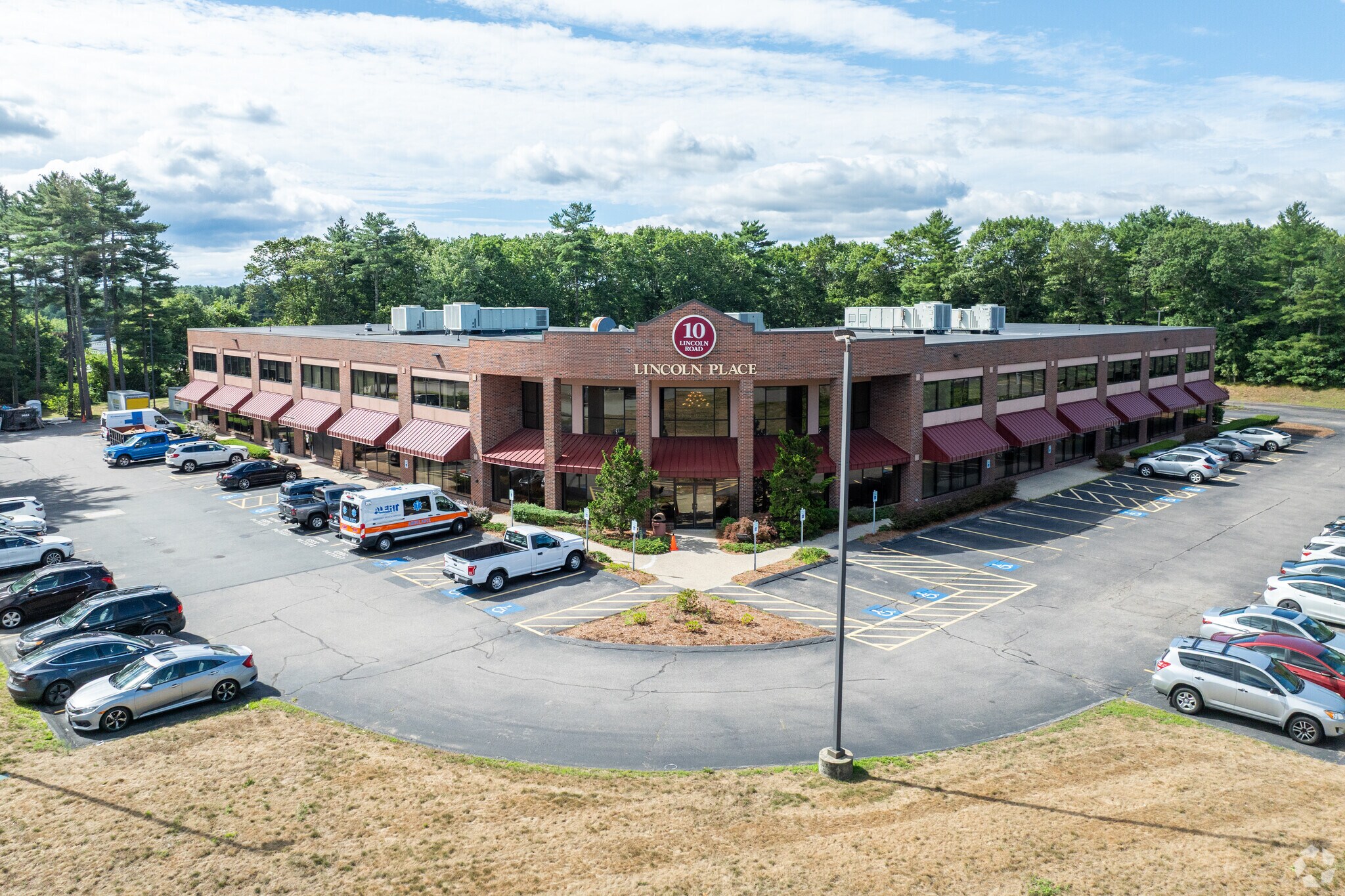 10 Lincoln Rd, Foxborough, MA for lease Primary Photo- Image 1 of 5