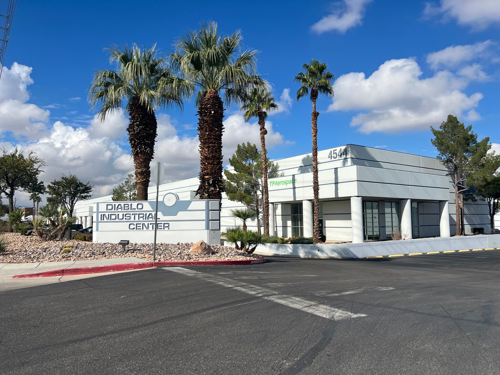 4544 W Russell Rd, Las Vegas, NV for lease Building Photo- Image 1 of 11